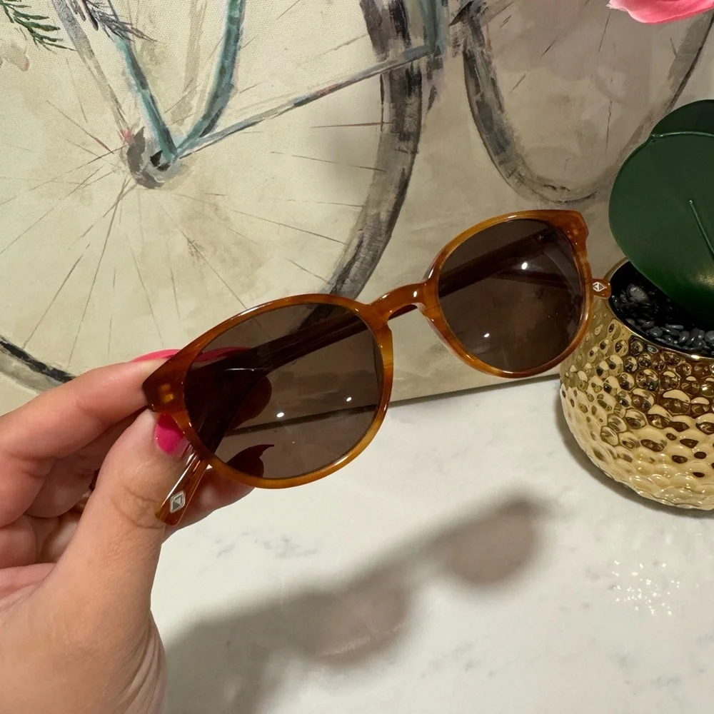 FINAL SALE✨  MAIN + CENTRAL bunbury brown horn sunglasses 🤎